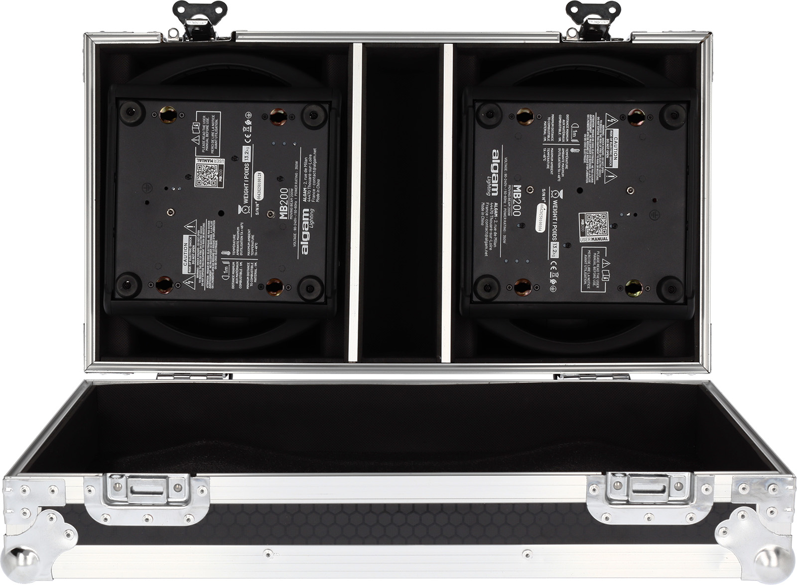 Flight case on wheels for 2 MB200